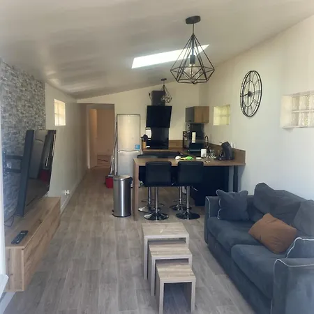 Agreable Maison Individuelle Клермон-Ферран